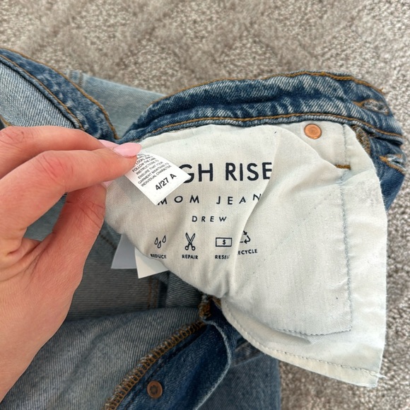 Lucky Brand High Rise Mom jeans- Drew - Picture 4 of 5